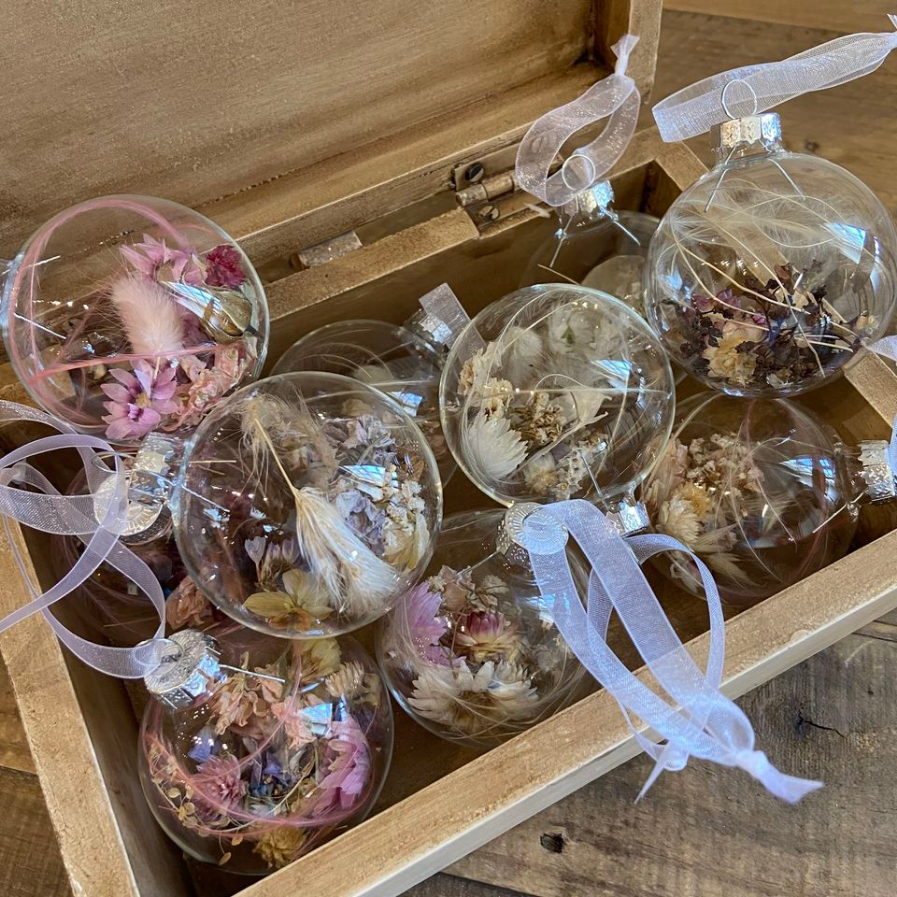 Dried Flower Bauble Workshop
